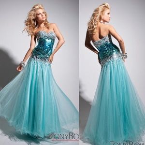 Tony Bowls Dresses - Pageant Dress/ Prom Dress/ Homecoming Court Dress Tony Bowls Dresses - Pageant Dress/ Prom Dress/ Homecoming Court Dress
